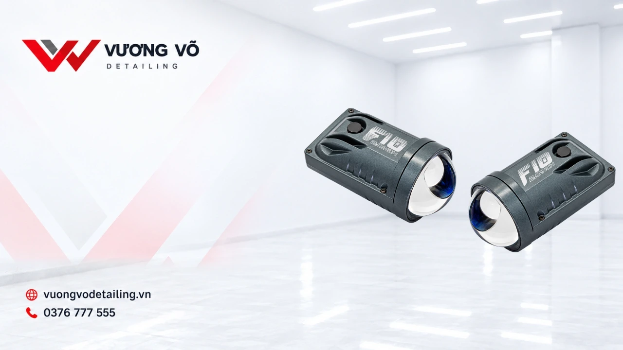 Đèn bi gầm X-Light F10 2.0 Moto trên nền nhận diện Vương Võ Detailing